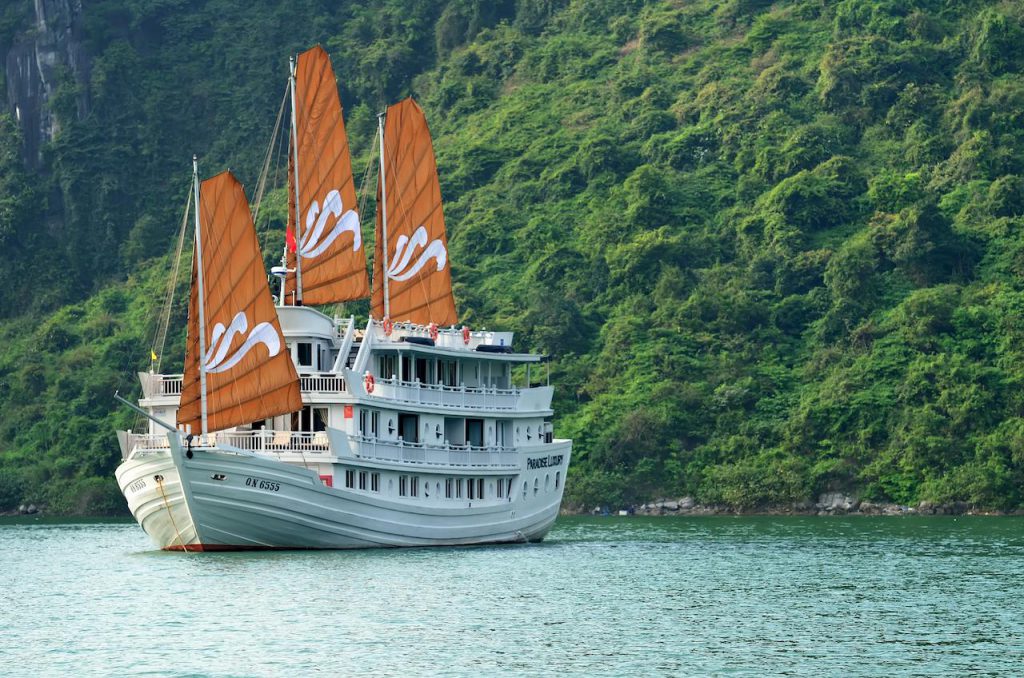 Paradise Luxury Cruise Hạ Long
